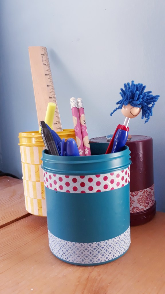 Three pint gelati craft for easy storing of hair stuff, desk items